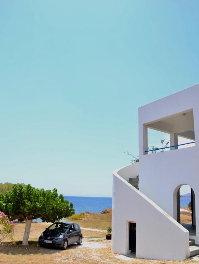 Beach House Set In A Beautiful Bay Karystos  Zewnętrze zdjęcie