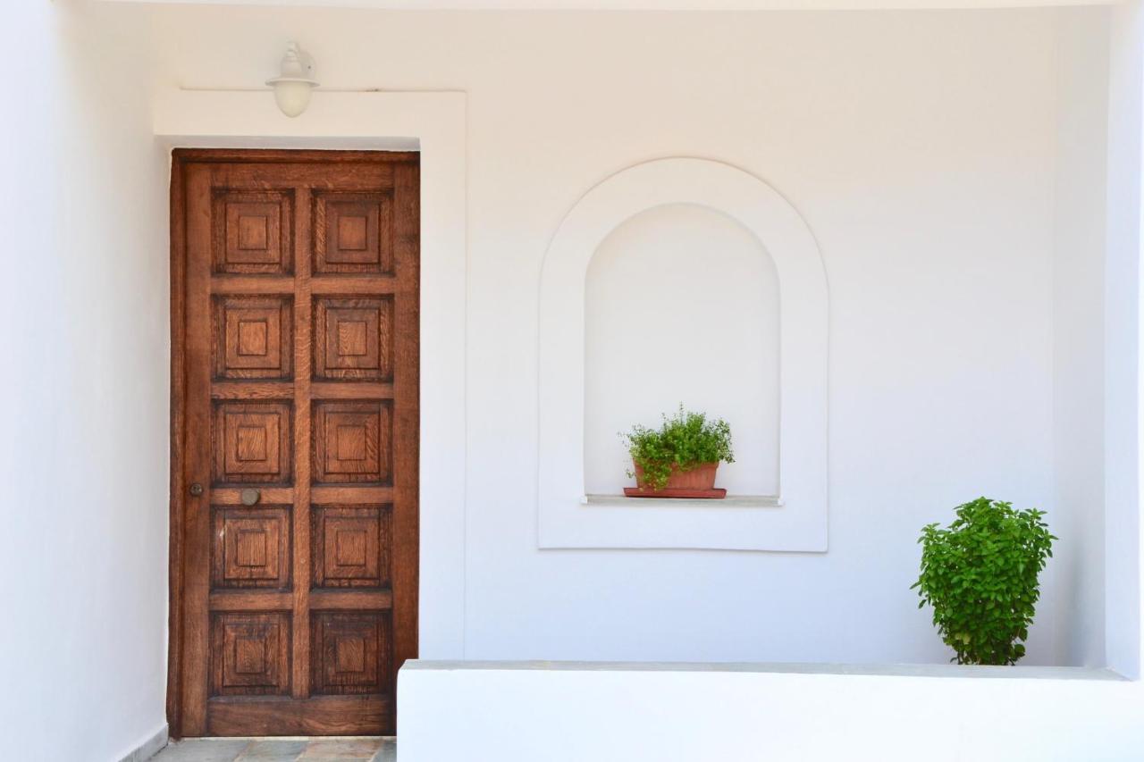Beach House Set In A Beautiful Bay Karystos  Zewnętrze zdjęcie