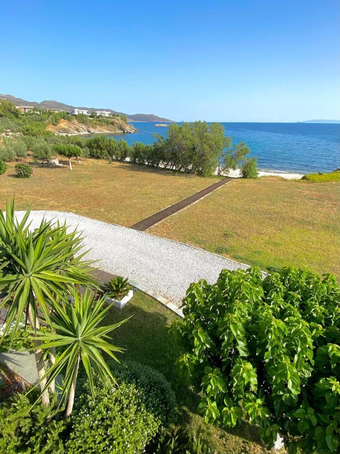Beach House Set In A Beautiful Bay Karystos  Zewnętrze zdjęcie